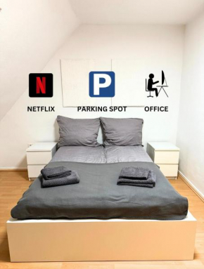 Moderne Wohnung mit Arbeitsplatz, Netflix, Nespresso & privatem Stellplatz